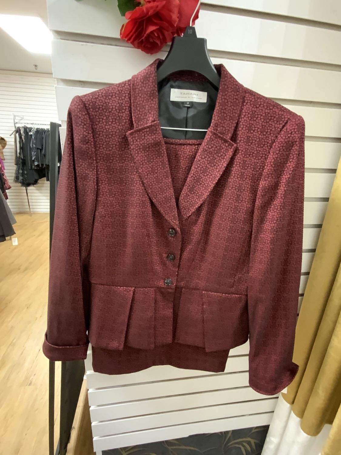 Suit 2 Pcs Burgundy and Black Print Jacket and Skirt Size 10