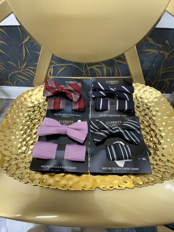 Men's Pre-Tied Bow and Pocket Square Set