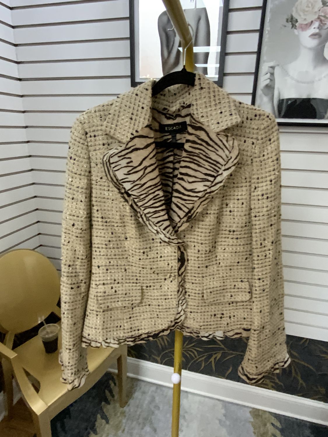 Woman Tweed Black and Tan Tiger Print with Lace Trim Size 40/ 10 USA