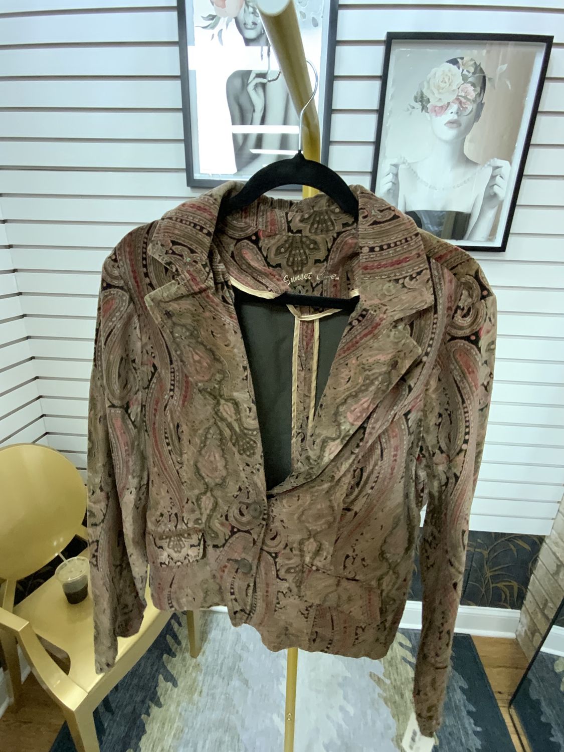 Woman Browns Paisley Jacket Size 12?