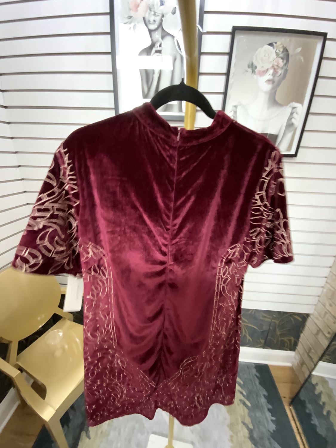 Woman Wine with Cream Print Velvet Short Dress Size Large