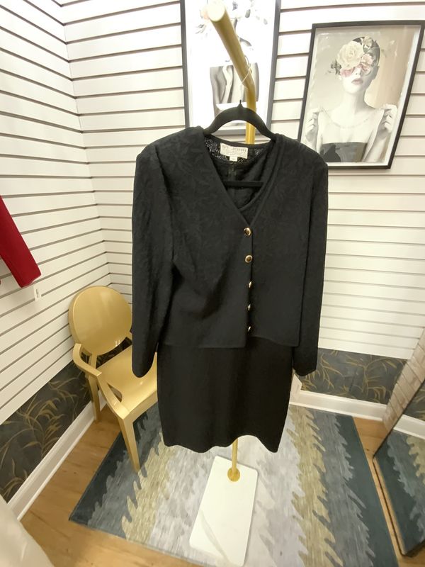 Women Black Knit Jacket &amp; Dress Gold/Brown Buttons Flower PrintSize 10