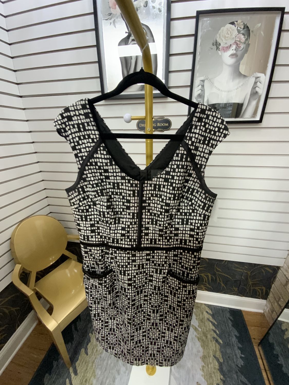 Women Black/Cream Sleeveless Dress Size 14