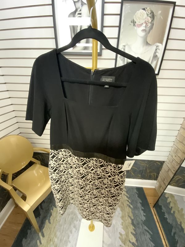 Women Black Dress with Black/Cream Patterned Bottom Size 12