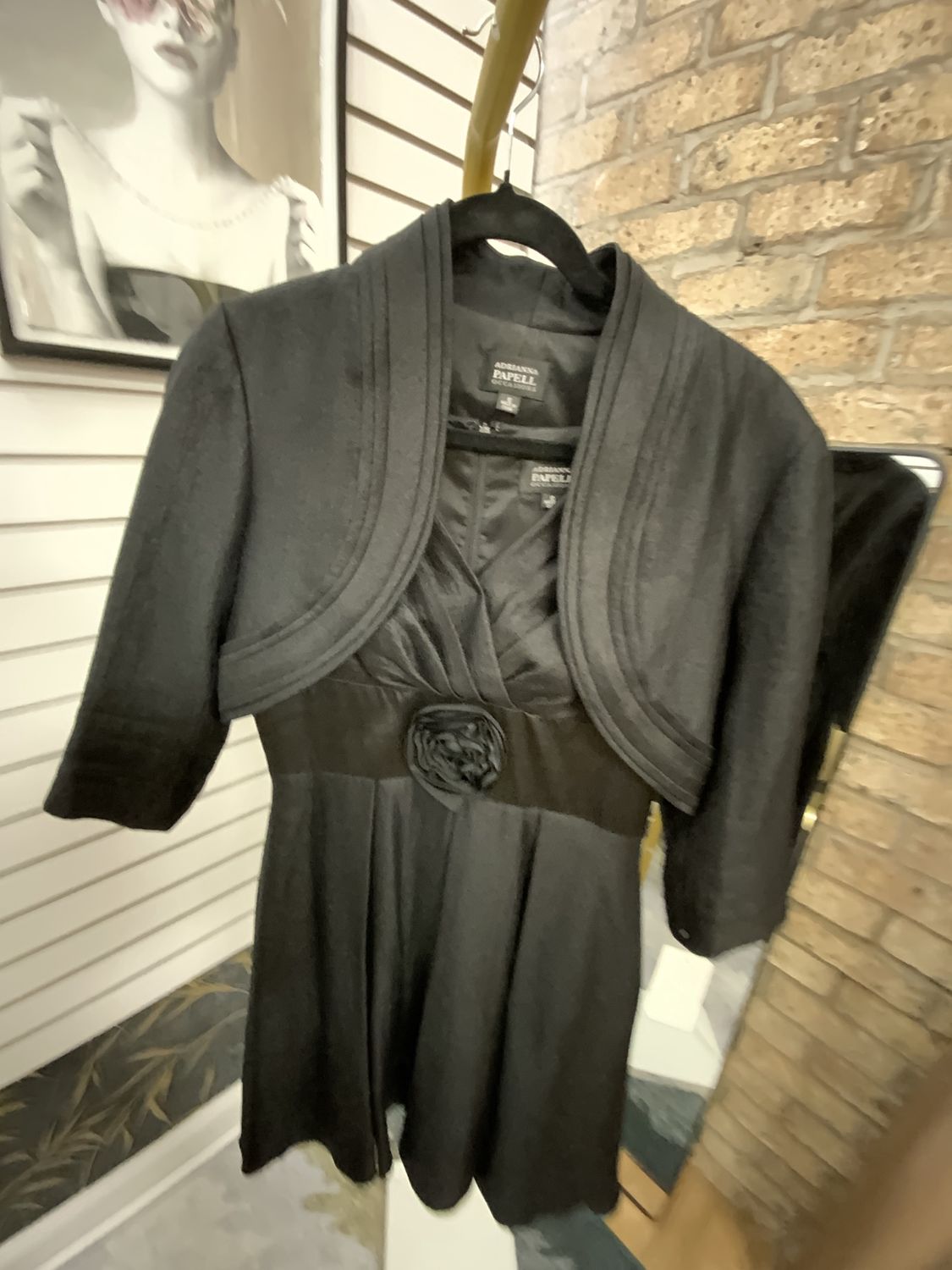 Women 2 Piece Short Black Gown /Shell Size 10