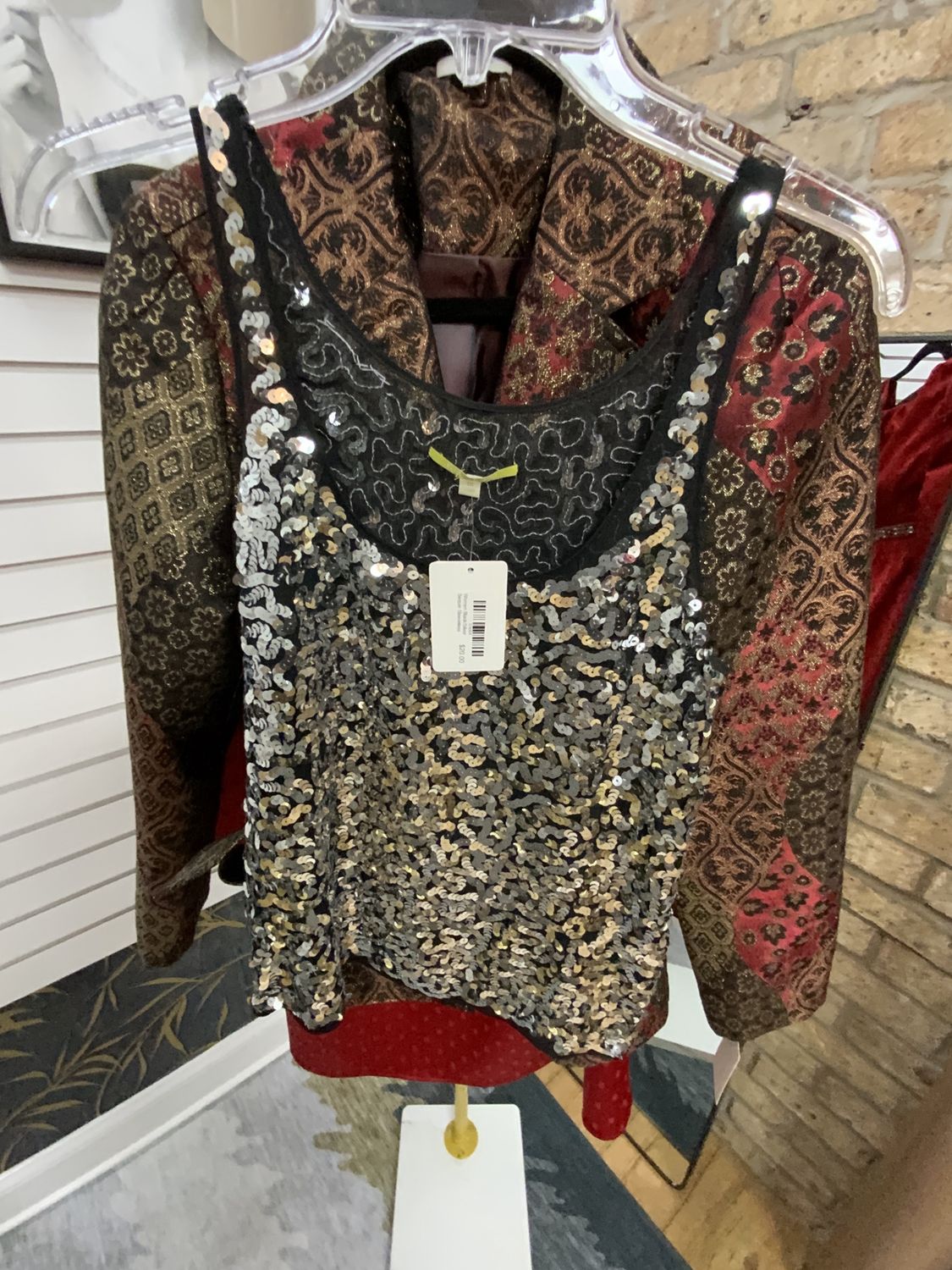 Women Black/Silver Sequin Sleeveless Size 10