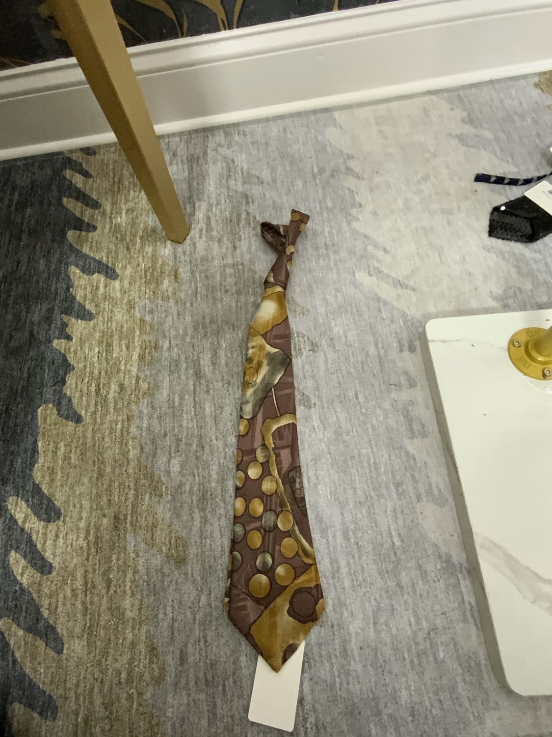 Men Lavender and Tan Print Long Tie and Hanky