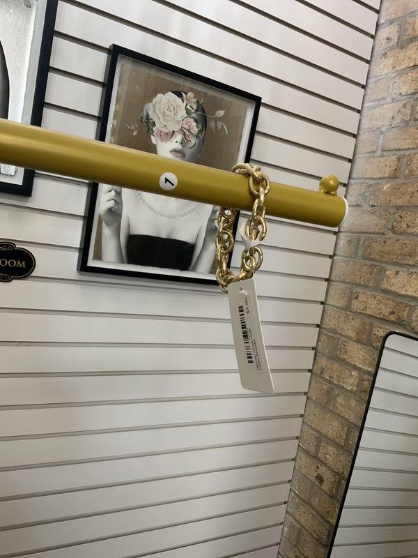 Woman Crack Gold Chain Bracelet