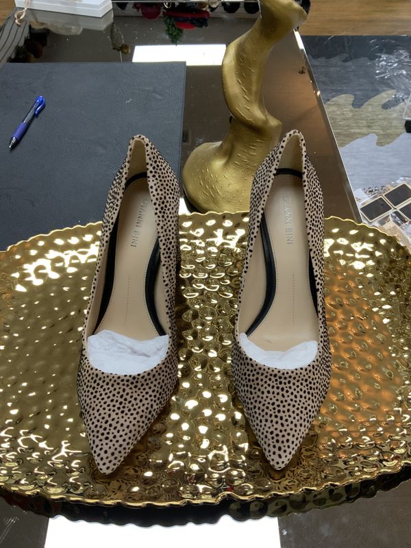 Woman Shoes Suede Cheetah Print Block Heel Pumps Size 9M