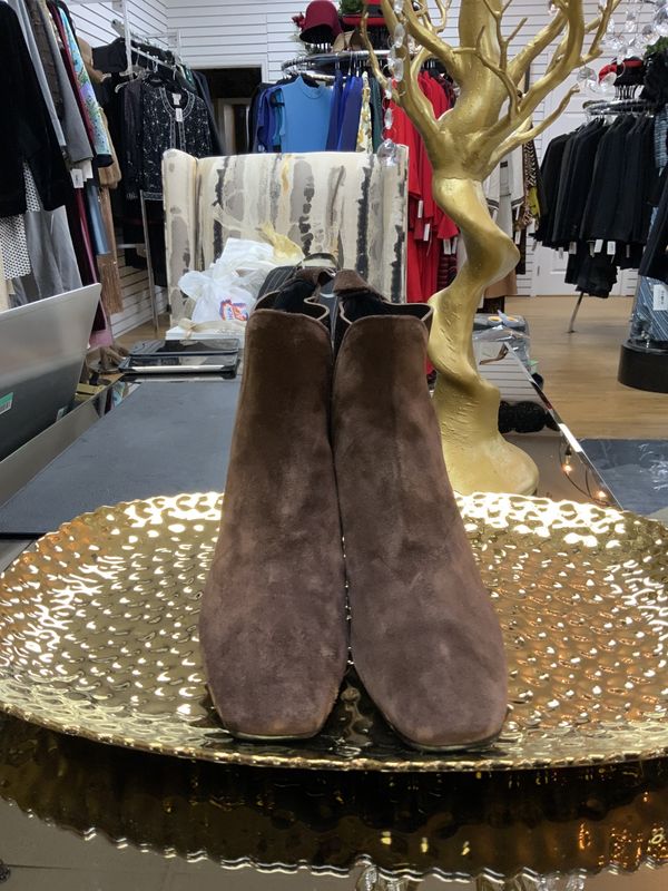 Woman Shoes Crocs Leigh Wedge Chelsea Boots In Espresso Brown Suede Size 39 8 1/2 USA