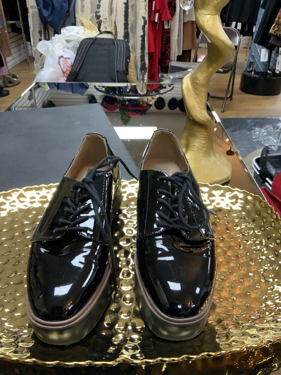 Woman Shoe Black Patent Leather Low shoe with Lace Size 8 1/2