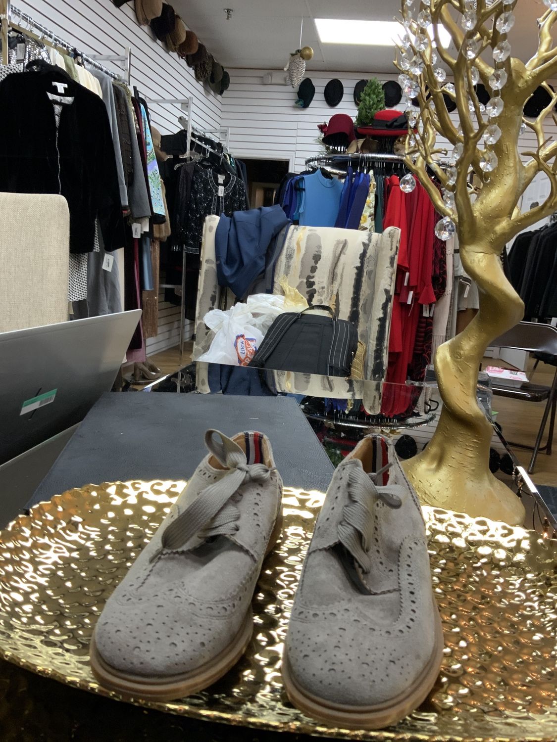 Woman Shoes Taupe Suede Low Shoes with Lace Size 8 1/2