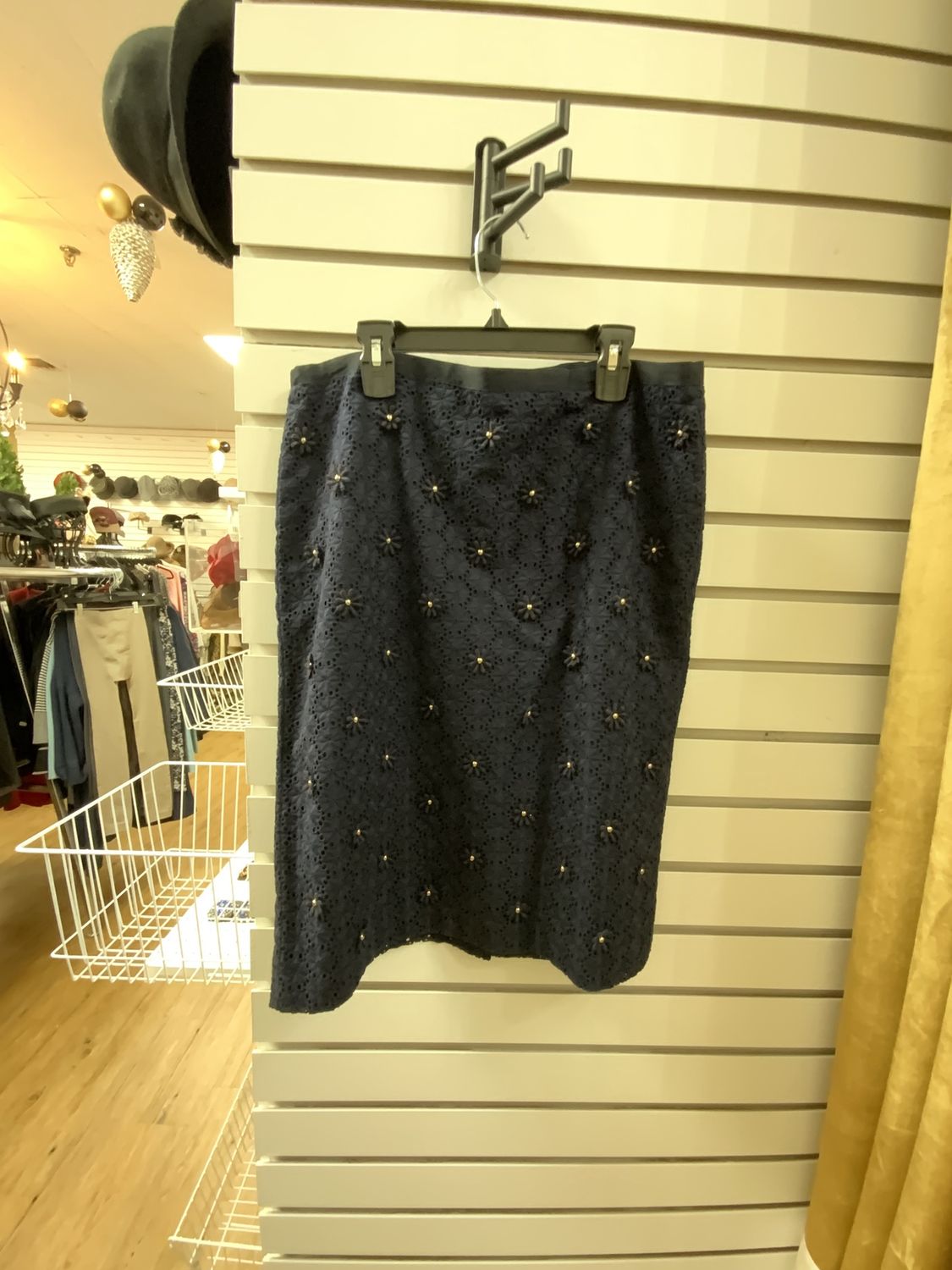 Woman Blue with Gold Tone Metal Knots  with Flowers Skirt Size 10