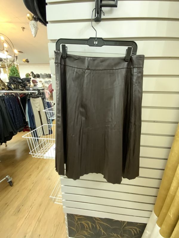 Woman Brown Leather Pleated Skirt Size 10