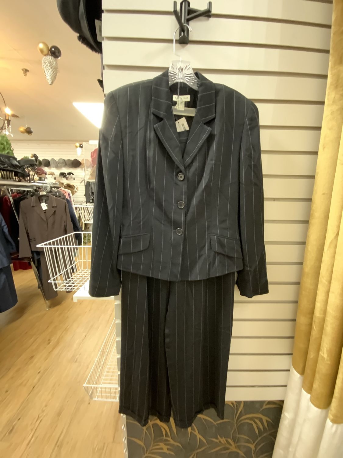 Woman 2 Pcs Pant Suit Black and White Pin Strip Size 8