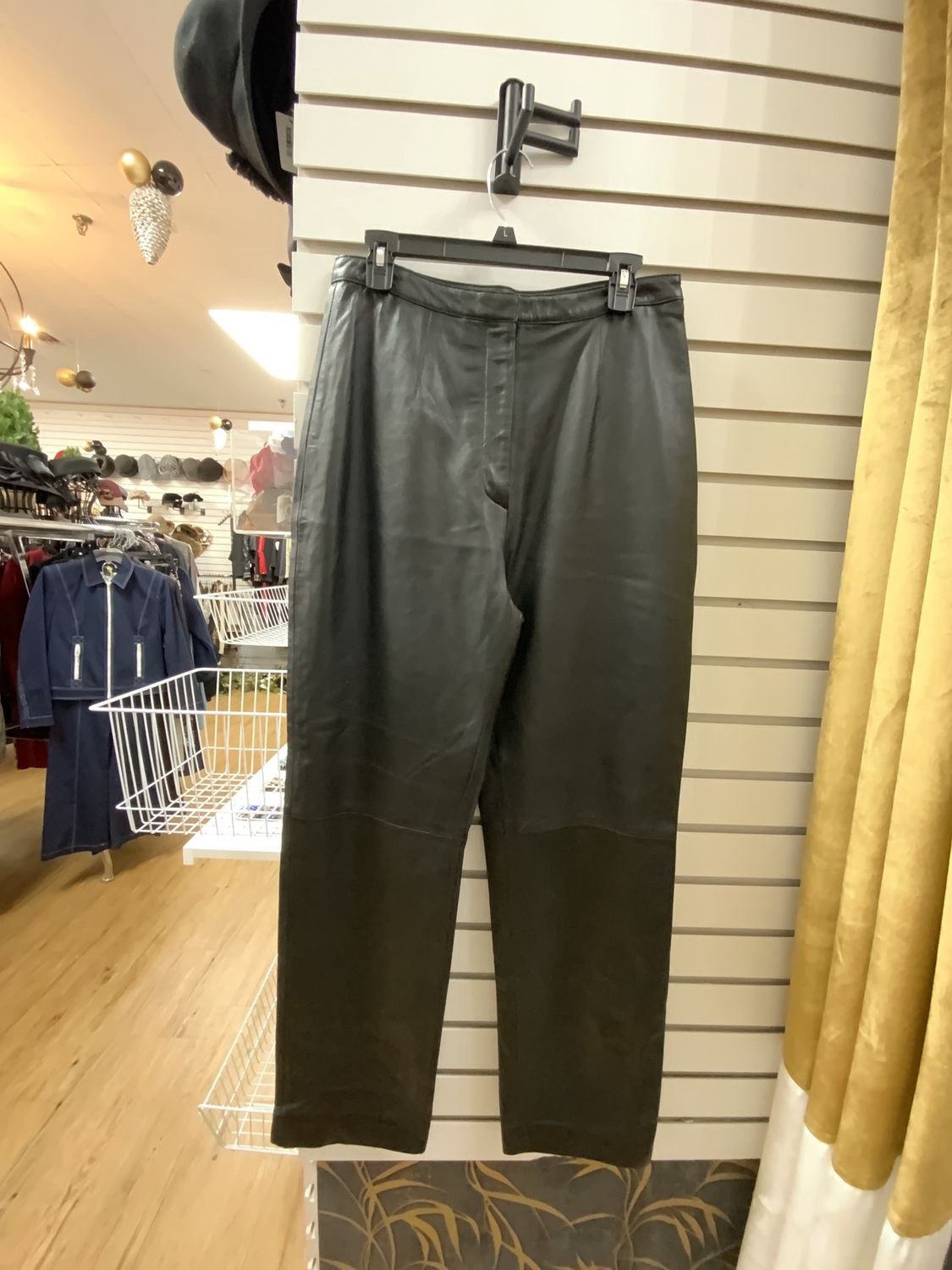 Woman Black Leather Pants Size 14