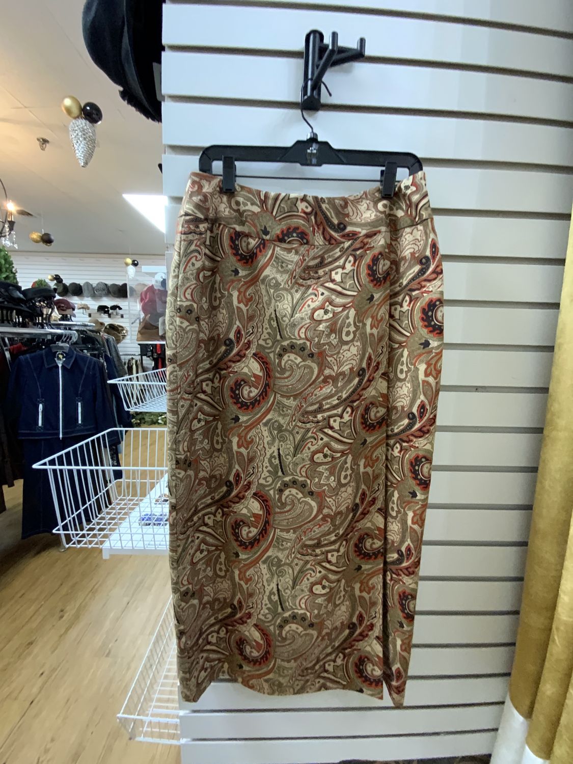 Woman Rust and Cream Paisley Silk Long Skirt Size 8