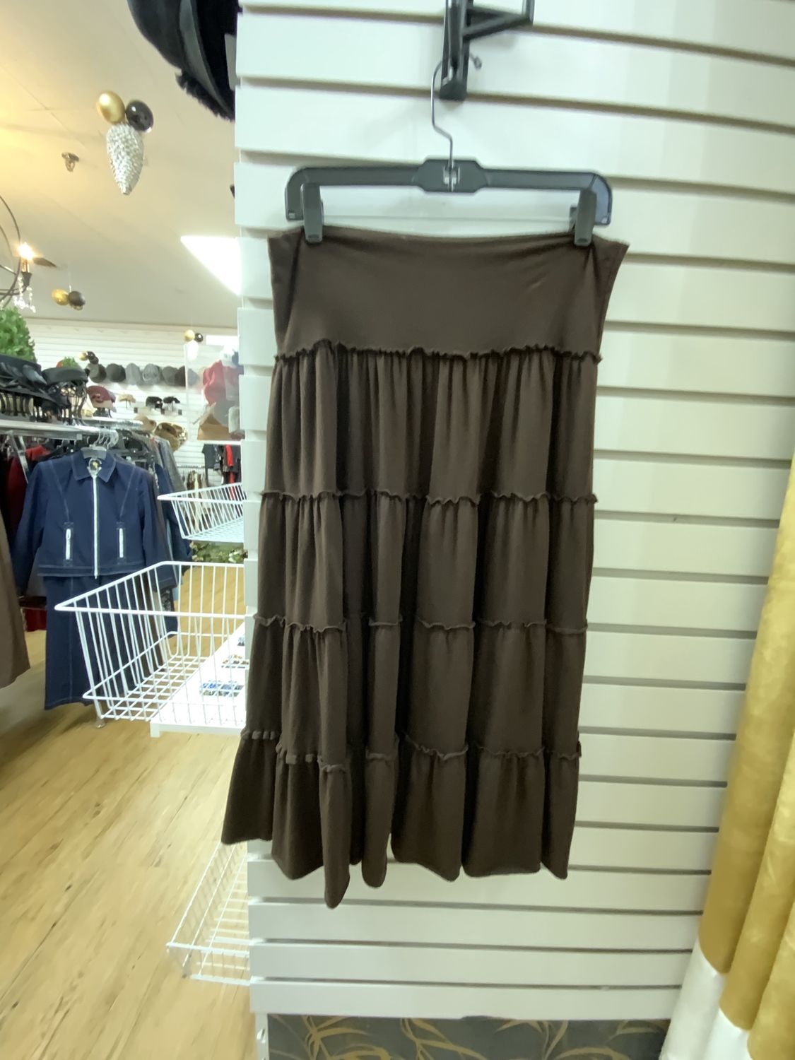 Woman Brown Ruffle Skirt Size Med