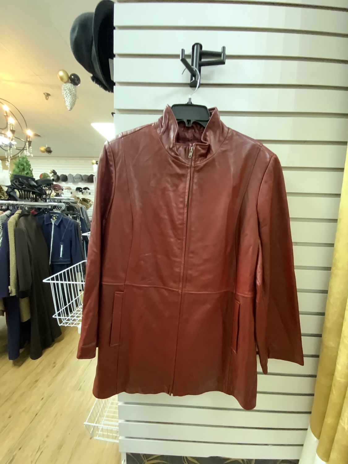 Woman Cranberry Leather Zipped Jacket Size 2X