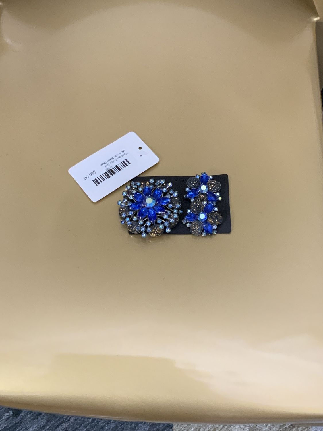 Woman 2 Pcs Set Blue and Baby Blue Stones with Gold Tone Vintage Star Burst Brooch and Clip On Earrings