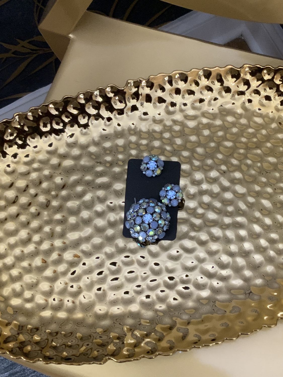 Woman 2 Pcs Set Baby Blue Stones Round Shape with Silver Tone Vintage Brooch and Clip On Earrings