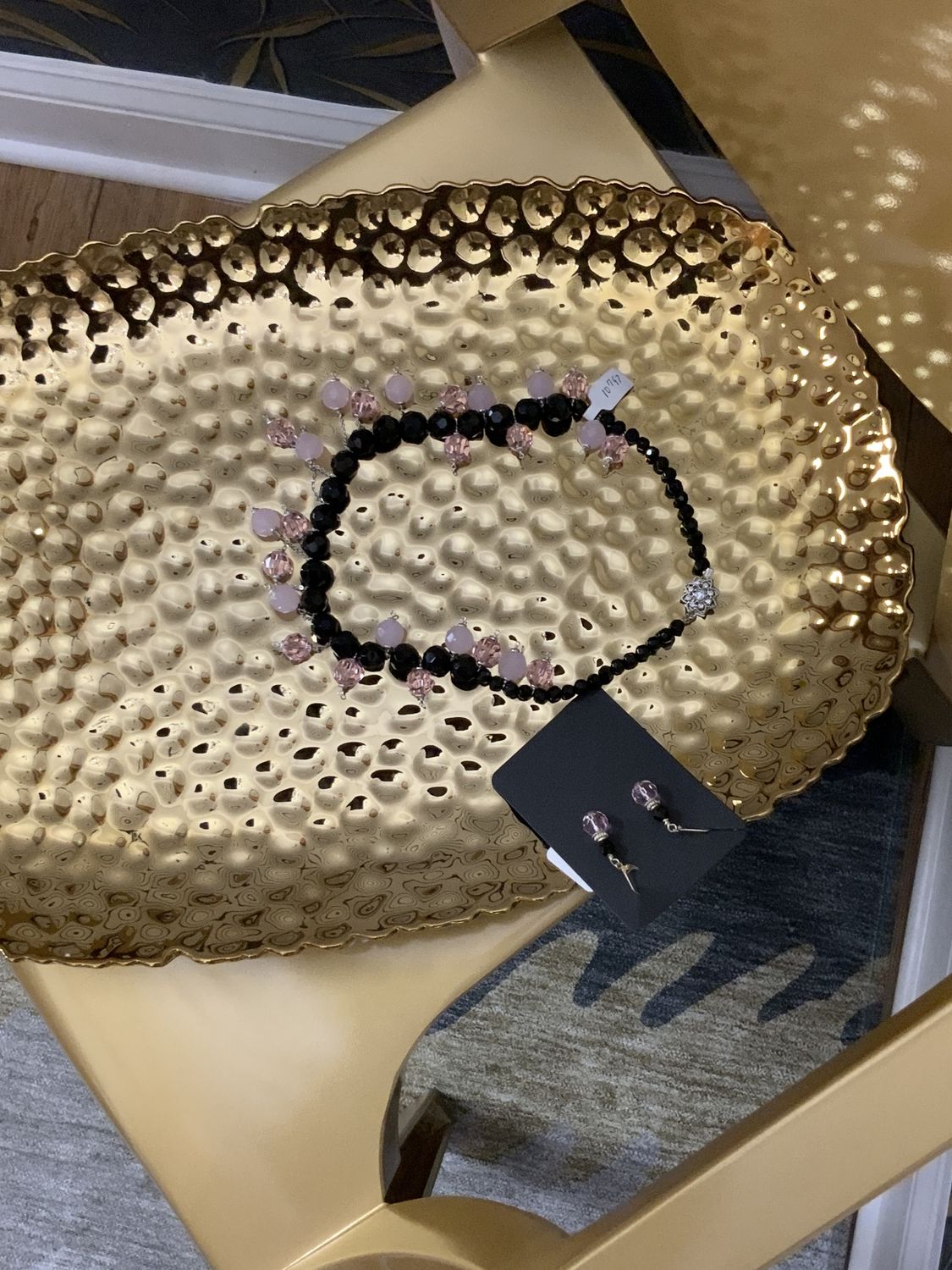 Woman 2 Pcs Set Black and Pink with Silver Tone with Small Chains