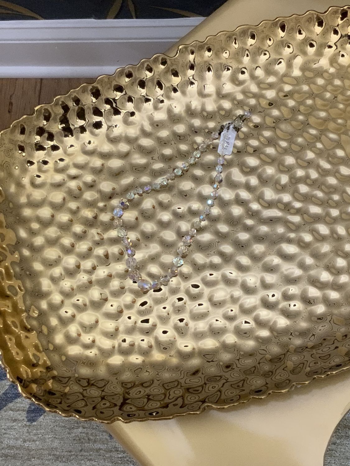 Woman Vintage Single Strand Aurora Borealis Crystal Necklace