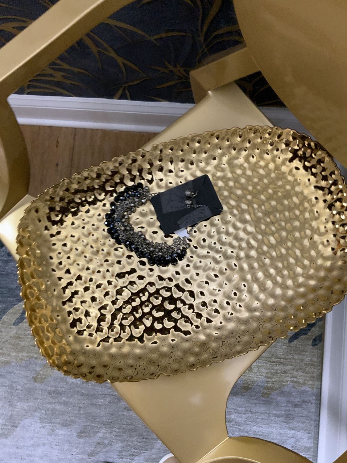 Woman 2 Pcs Set Black and Silver and Silver Tone Beaded with Clear Beads Necklace and Earrings