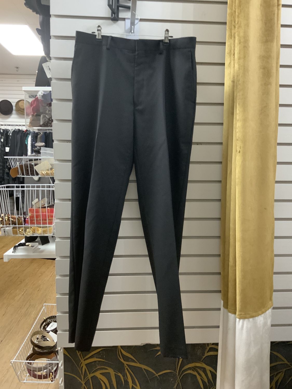 Men Dress Pants  Black Pin Strip Size 32x32