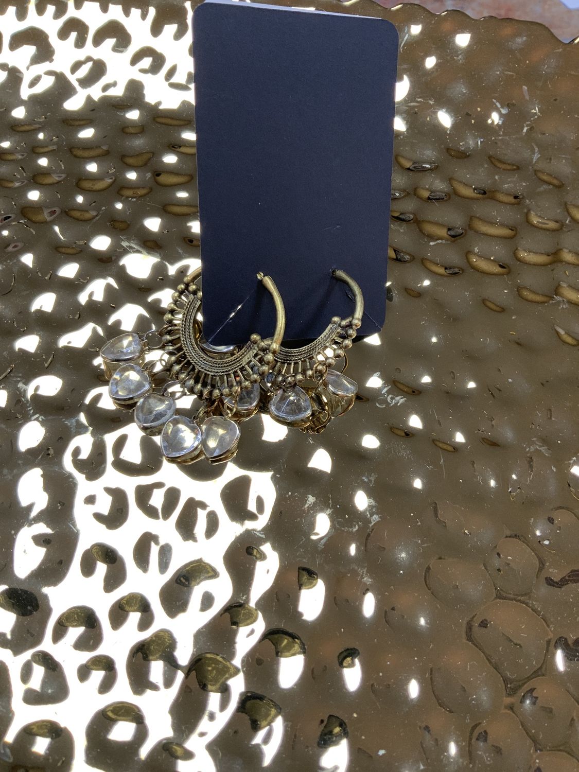 Woman Gold Hoop Vintage Earrings with clear Heart Drops