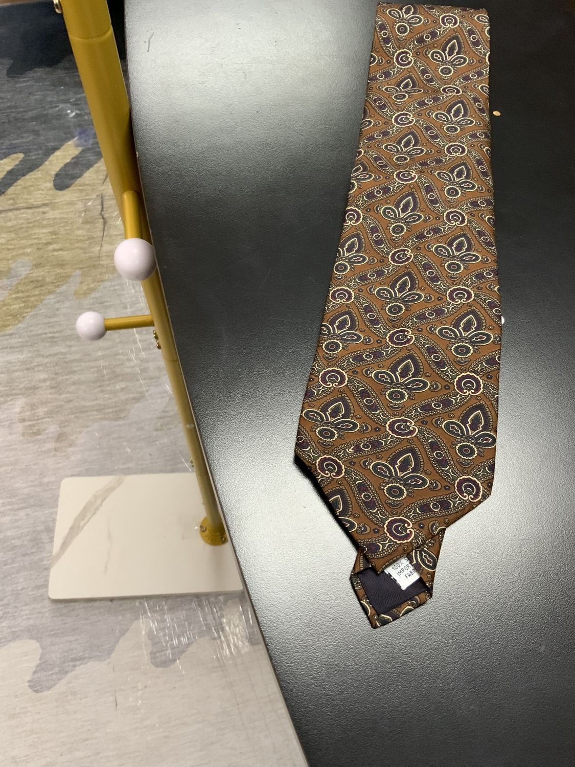 Men  Paisley Patern Silk Tie