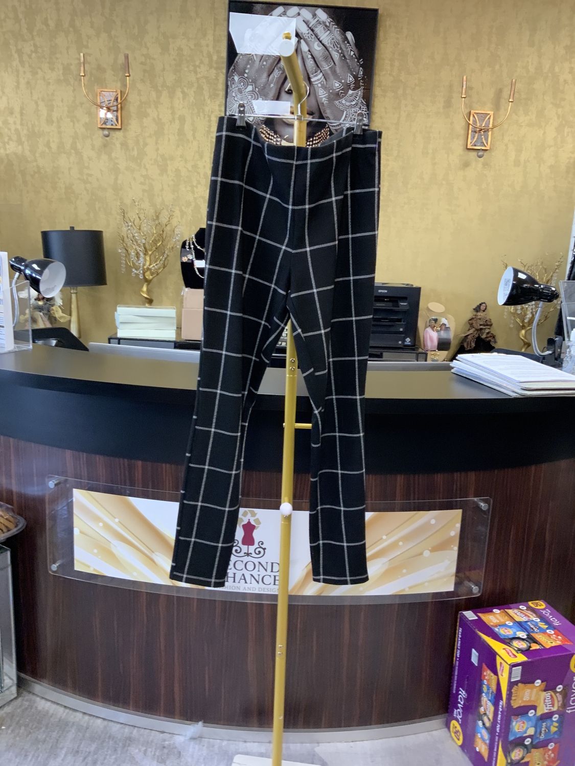 Woman Black and Whit Strip Pants Size Large