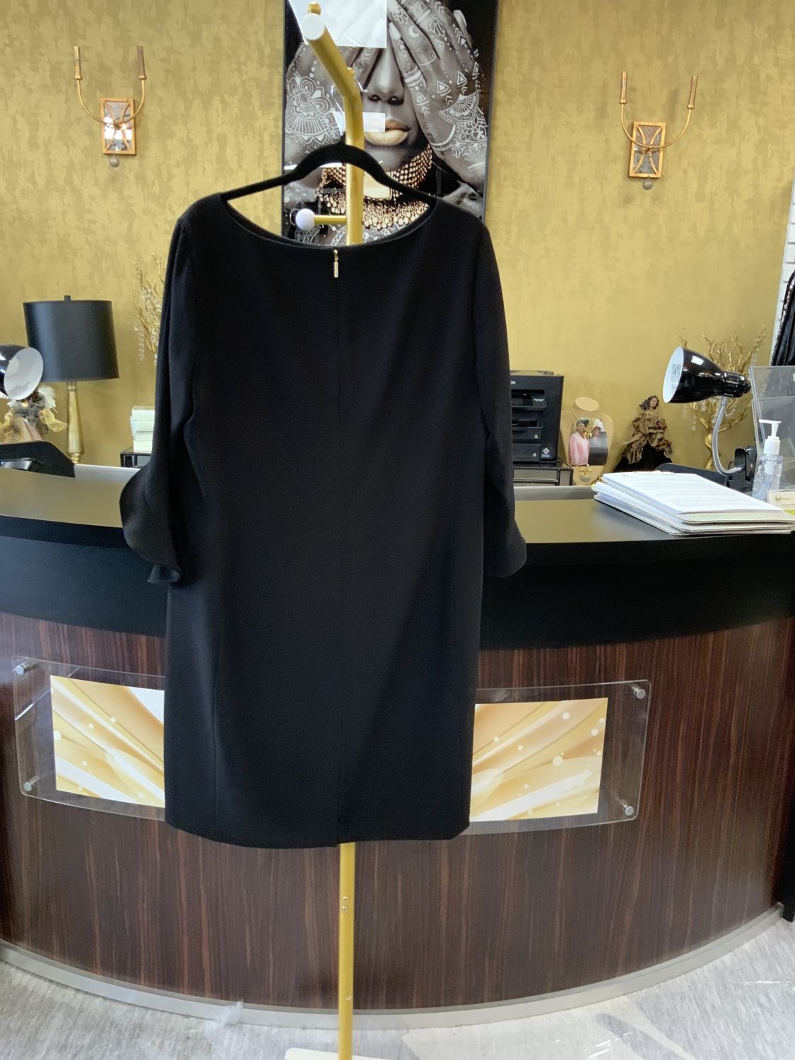 Woman Black Long Sleeves Dress Size 16