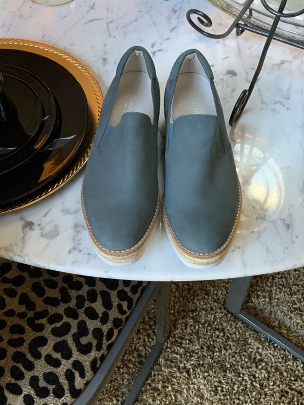 Woman  Blue Low Platform Shoes Size 8 1/2