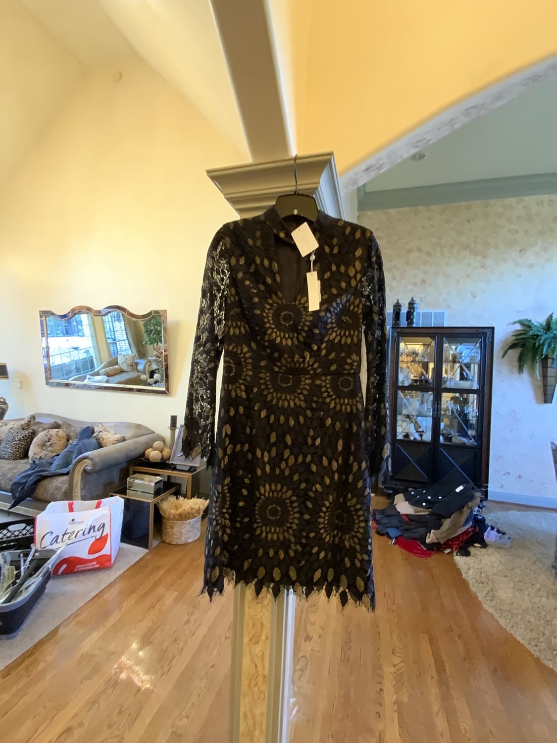 Woman Black Lace with Gold Details Size 4 Reg $ 368