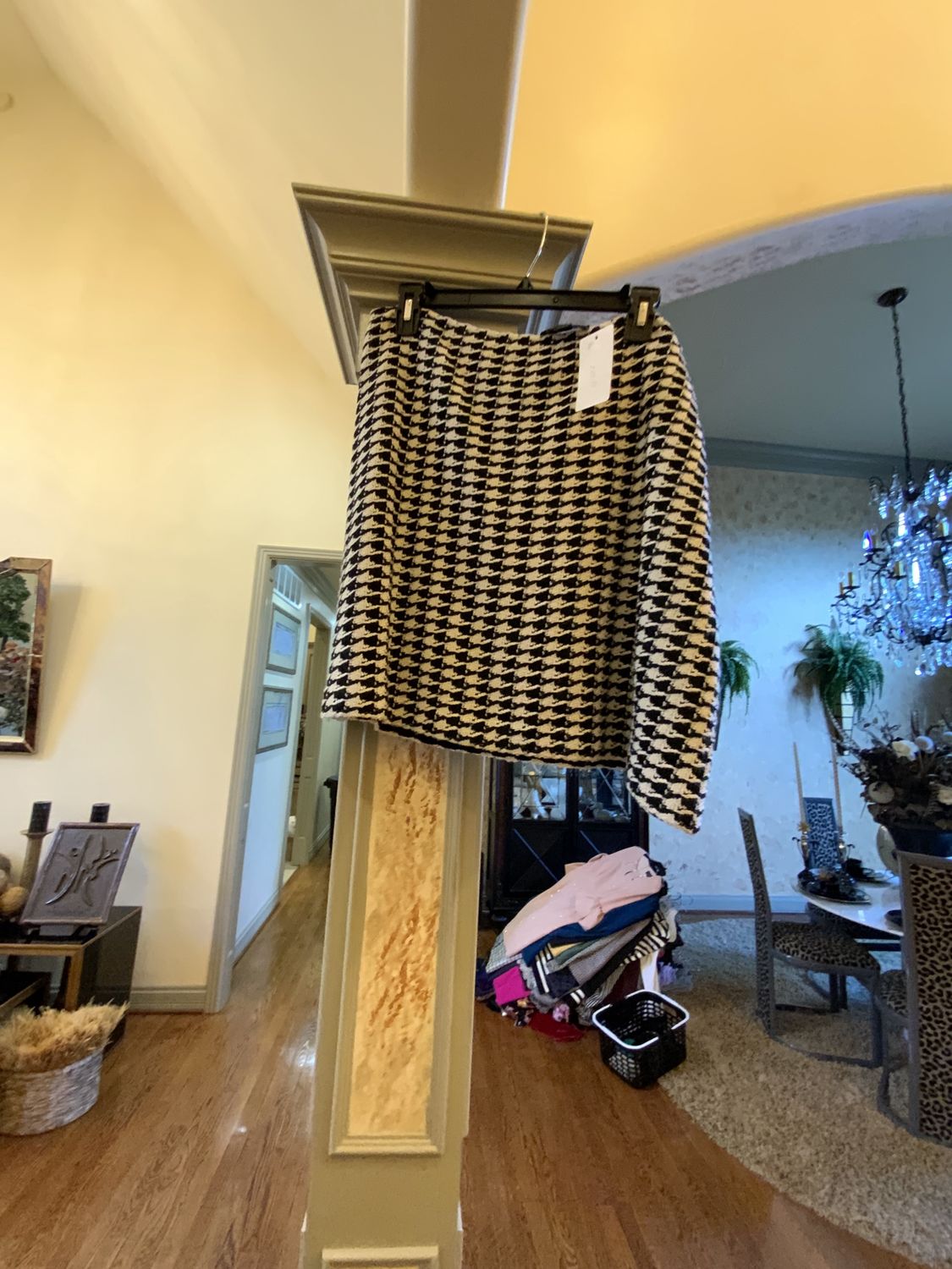 Woman Black and White Checker Short Skirt St. John Knit Reg $375.00 Size 12