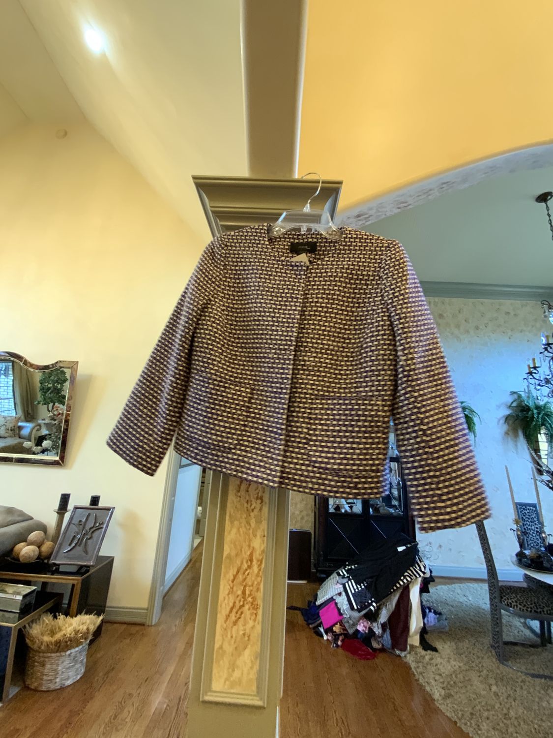 Woman Black and Cream Tweed Jacket Size 2