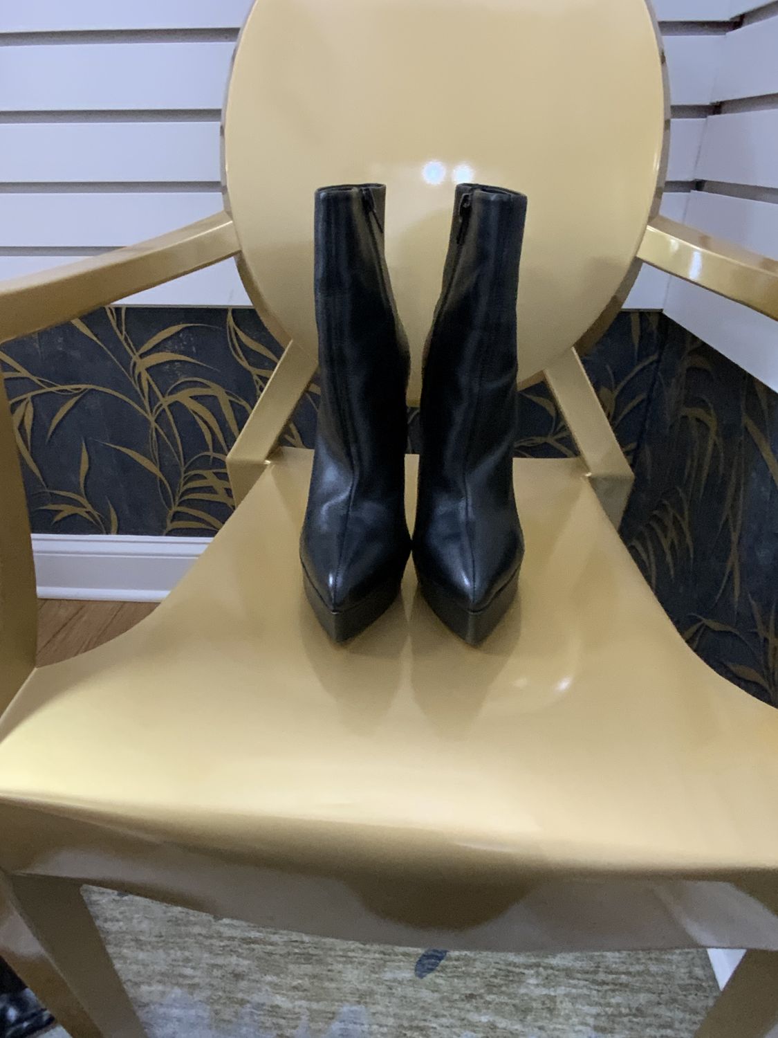 Woman Booties Boots Platform Size 7.5