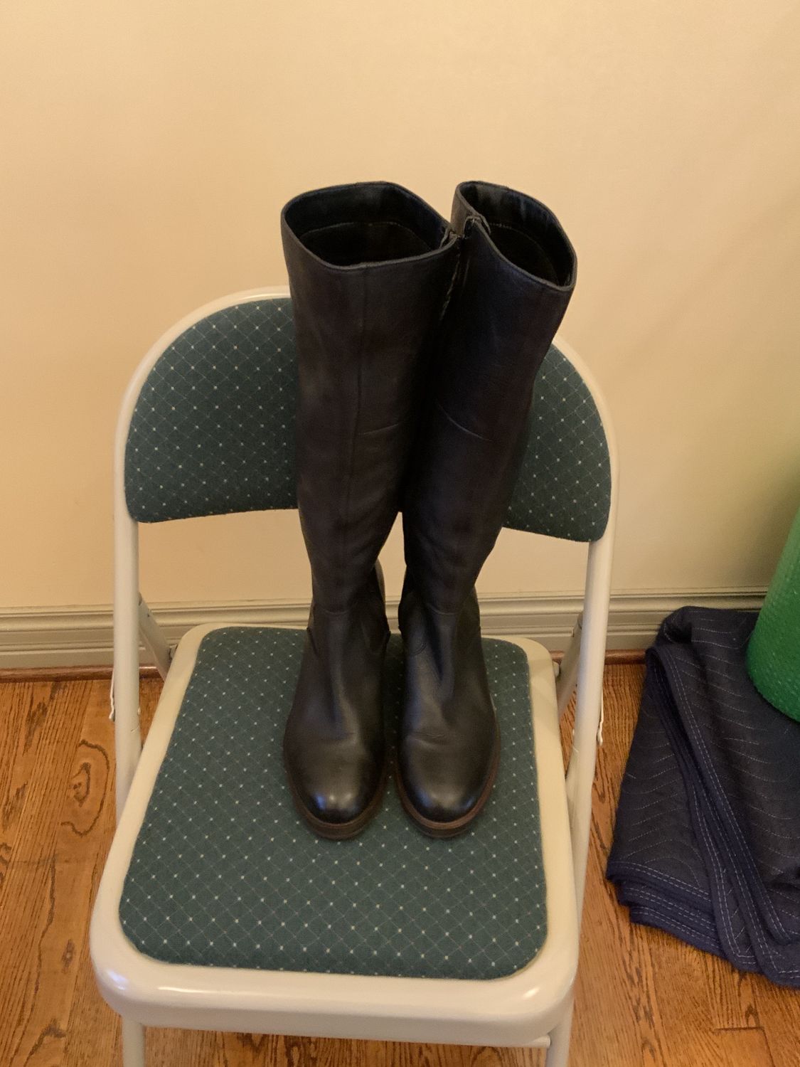 Woman Tall Black Boots Wedge Heal Size 9