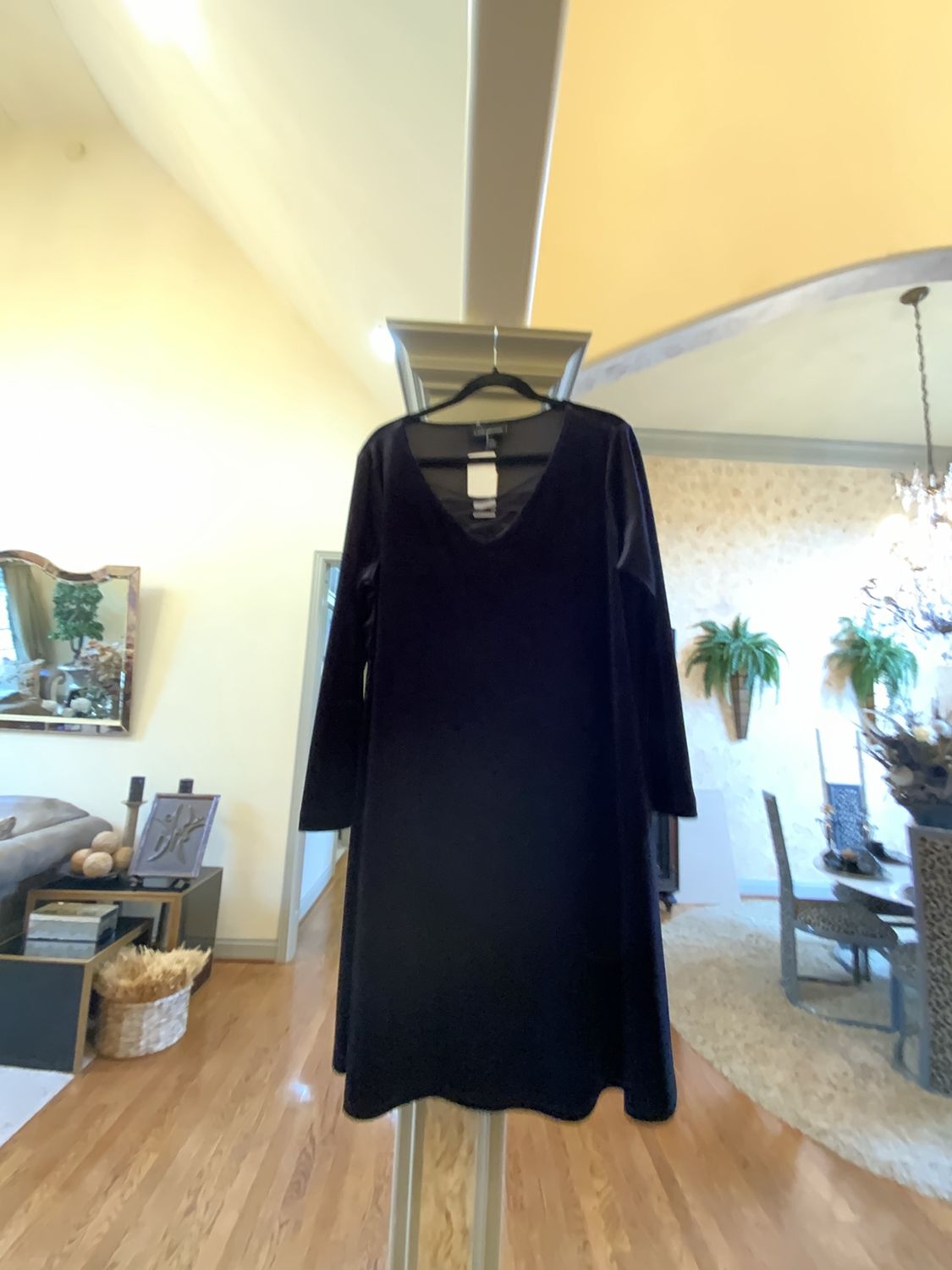 Woman Black Velour Dress or Tunic Top Reg $79.95 Size 14/16