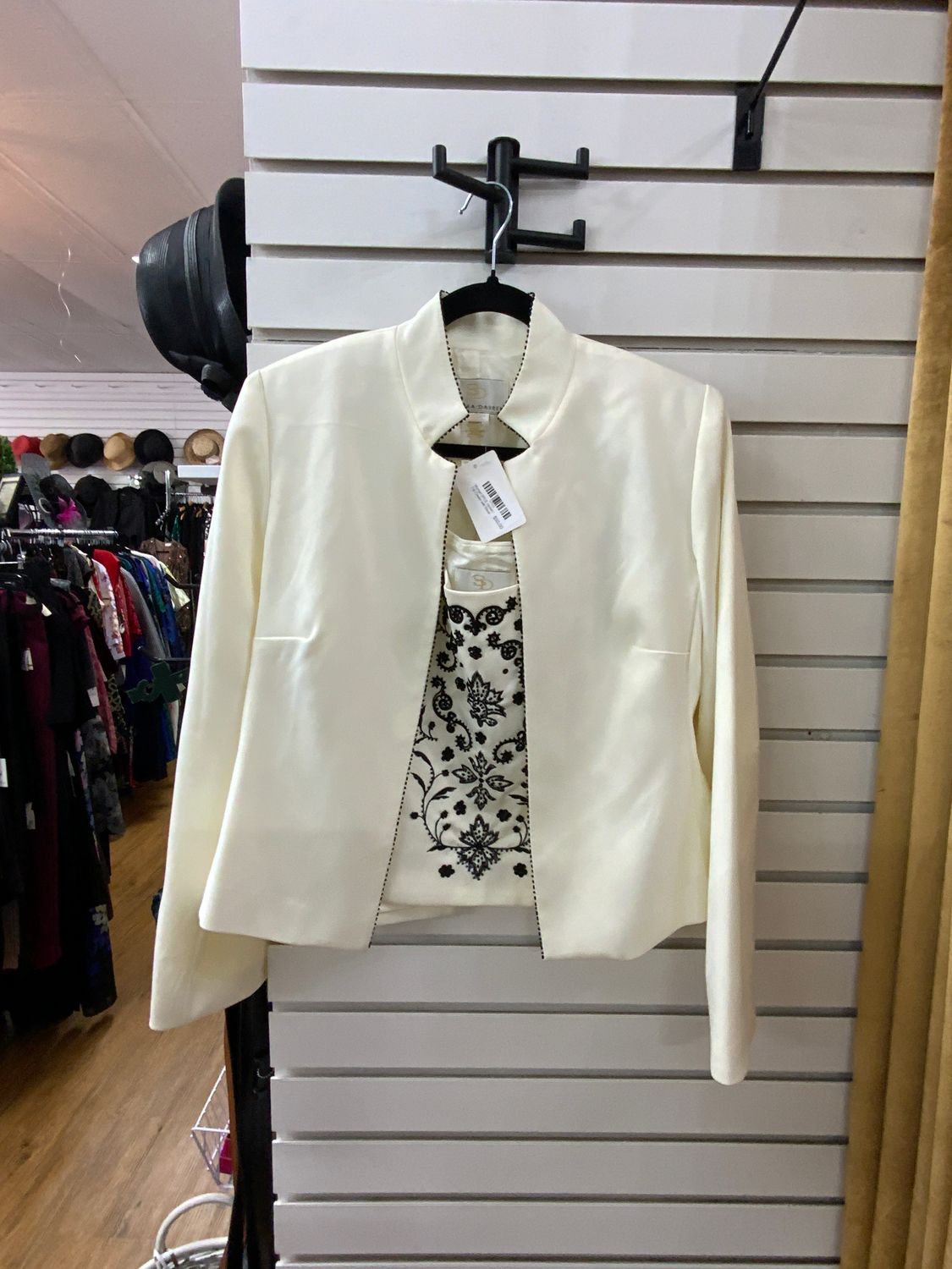 Woman 2PCS Jacket / Top Cream with Black Trim