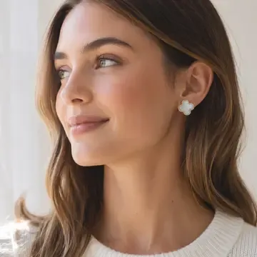 Earrings Stud Clover
