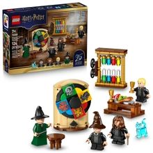 LEGO Hogwarts™ Castle: Sorting Hat™ Ceremony