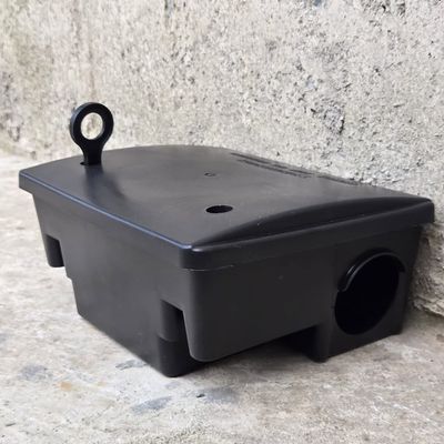 Estacion negra para control de roedores