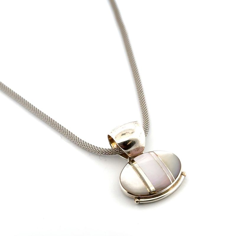 16” - 18” Cathy Webster Navajo Mother of Pearl 925 Sterling Silver Necklace 16g