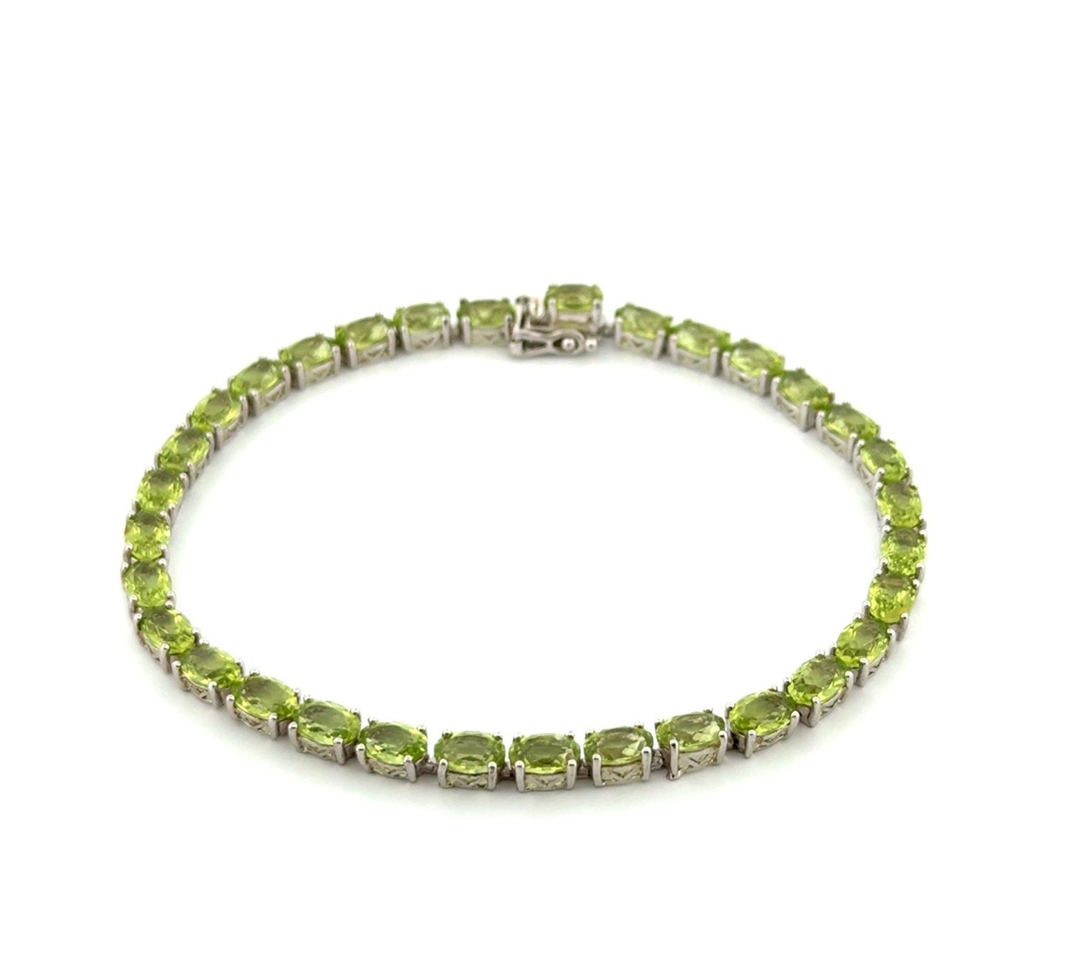 7.75” Green Oval Peridot 925 Sterling Silver Tennis Bracelet 10.3g