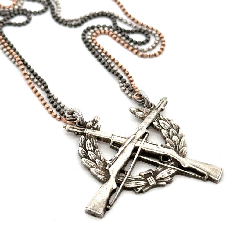 USA Marine Corps Rifle Expert Qualification Badge Tri-Color 18” Necklace, 19.4g