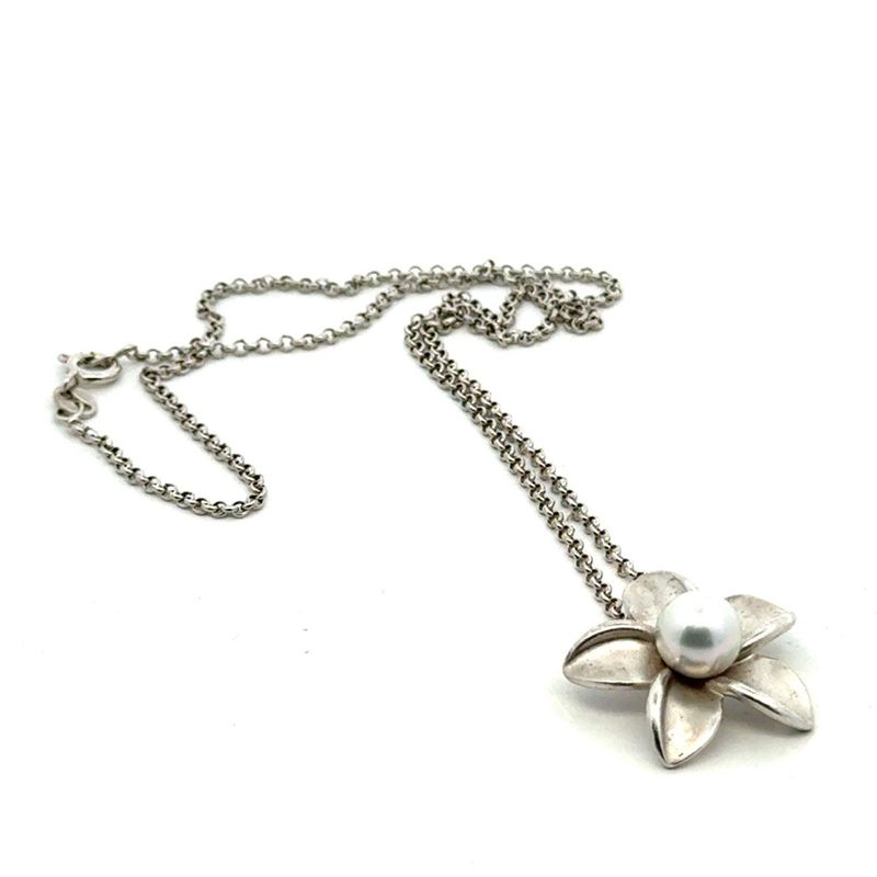 18” .925 Sterling Silver Plumeria Flower Pearl Pendant Necklace, 8.1g