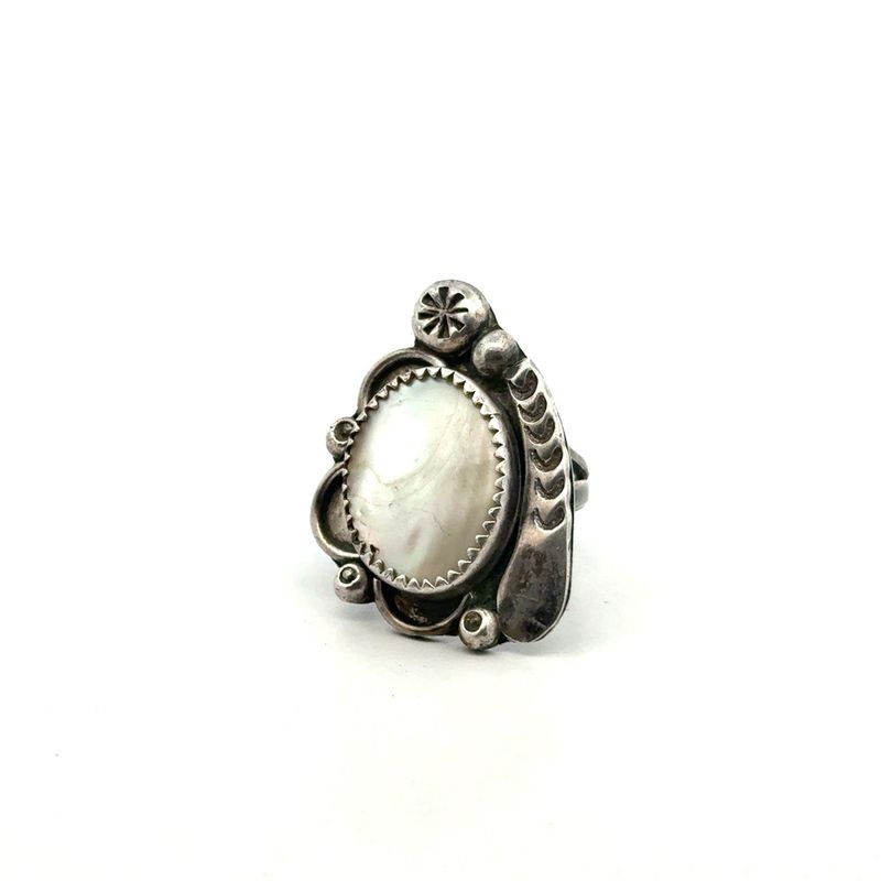 Vtg. Native American .925 Sterling Silver Mother Of Pearl Shell Ring Size 6 8.3g