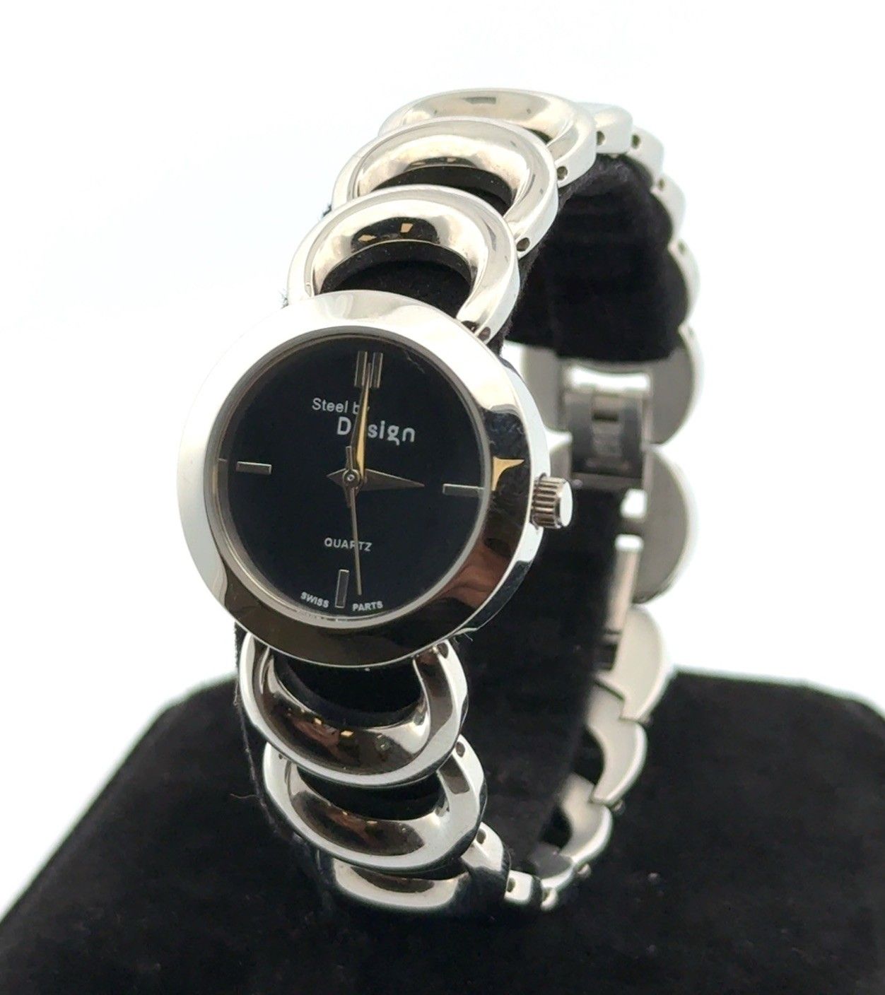 26mm Steel by Design Ladies Quartz Stainless Steel Wristwatch w/ New Battery